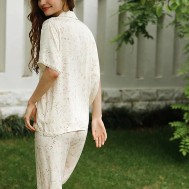 Bộ Pyjama Tay Cộc Floral Beige After Bath - Giá chỉ 528.000đ, giảm giá 20 5