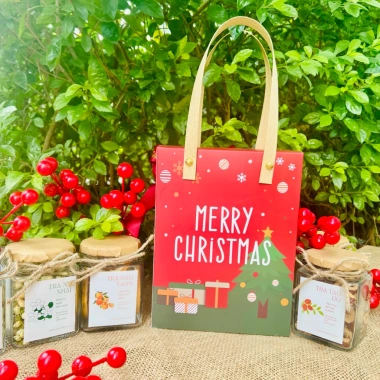 Bộ quà Noel Giáng sinh - Hộp trà thảo mộc kèm thiệp và túi, giảm giá 109.000₫ 3
