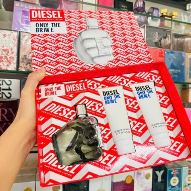 Bộ quà tặng Diesel Only The Brave 125ml + 2x Gel tắm 75ml - Chính hãng, giá chỉ 1,15tr