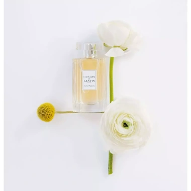 Bộ quà tặng nước hoa nữ Lanvin Les Fleurs Sunny Magnolia 50ml + mini 7.5ml - Giá 1,5tr