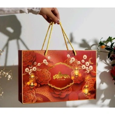 Bộ quà Tết Saffron Bahraman 2gr kèm trà hoa, đông trùng, mứt saffron, mật ong saffron – Giá chỉ 545.000 VND
