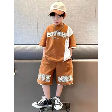 Bộ quần áo hè bé trai 18-50kg – Áo phông + quần đùi mẫu LA, size 6-16 tuổi, giảm còn 89.000đ 23 Bộ quần áo hè bé trai 18-50kg – Áo phông + quần đùi mẫu LA, size 6-16 tuổi, giảm còn 89.000đ 23