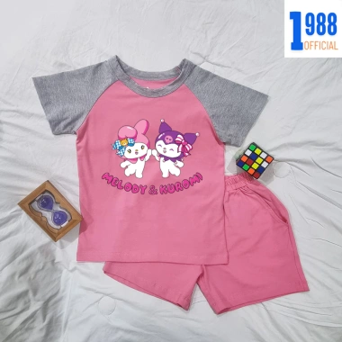 Bộ quần áo thun bé gái màu hồng, phông in đa hình 15-40kg - giảm còn 180.000₫