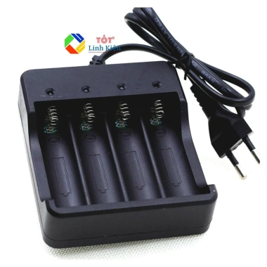 Bộ sạc 4 pin Lithium 18.650 3.7V - Tự động ngắt, báo pin đầy, giá ưu đãi 125k