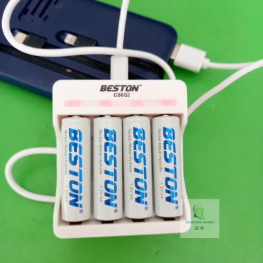 Bộ sạc pin AA/AAA Beston C8.002 chuẩn, nhanh, đa năng cho micro, máy ảnh, đồ chơi - Giá 65.000₫