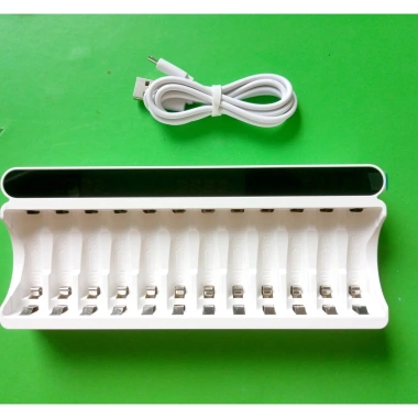 Bộ Sạc Pin Beston C9.025L 12 Cổng AA/AAA - Sạc nhanh, tự ngắt, đèn báo thông minh, giá ưu đãi 320.000đ 5 Bộ Sạc Pin Beston C9.025L 12 Cổng AA/AAA - Sạc nhanh, tự ngắt, đèn báo thông minh, giá ưu đãi 320.000đ 5