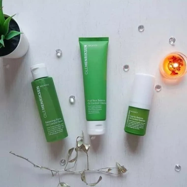 Bộ sản phẩm OLEHENRIKSEN Balance It All da dầu và hỗn hợp - Giá 920.000 VNĐ