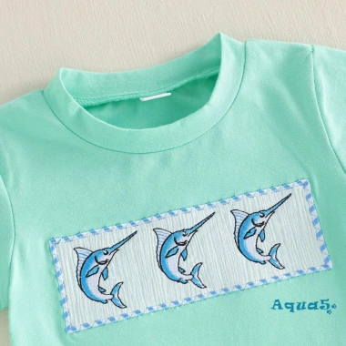 Bộ short mùa hè Aqua-Boys áo thêu cá cổ chữ O, quần sọc - Giá ưu đãi 240k