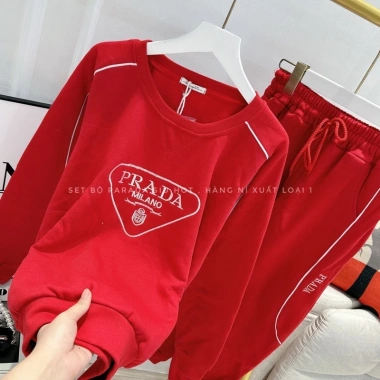 Bộ Thể Thao Prada Siêu Hot - Chất Liệu Ngoài Mặt Mịn, Giá Chỉ 175.000 VNĐ