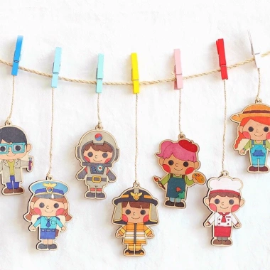 Bộ tô màu gỗ chủ đề nghề nghiệp cho bé, phát triển sáng tạo và trang trí, giá ưu đãi 38.000 VNĐ