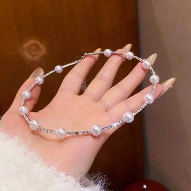 Bộ trang sức tối giản choker, vòng tay, bông tai - Quà sang trọng cho nữ, chỉ 108.383 VND 4 Bộ trang sức tối giản choker, vòng tay, bông tai - Quà sang trọng cho nữ, chỉ 108.383 VND 4