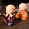 Bộ Tượng Chú Tiểu Tứ Không Đội Nón Cổ Đeo Vòng Hạt Phật Phong Thủy 4 Tư Thế Trang Trí Xe Hơi 35.000đ 4