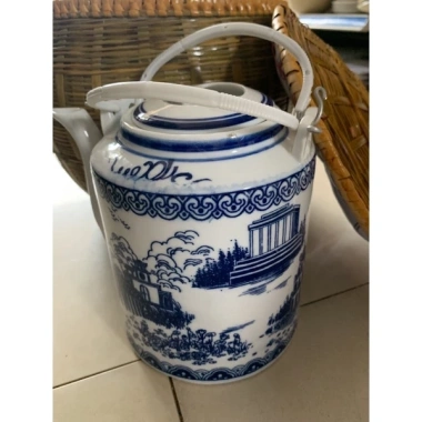 Bộ ủ trà & bình trà 1 lít - Thiết kế sang trọng, tiện lợi, giá chỉ 270.000 VND
