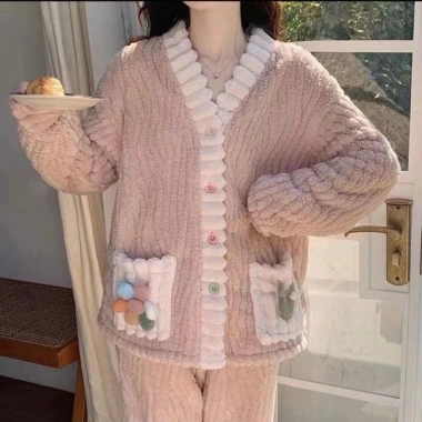 Bộ Vải Lông Cài Cúc Bông Hoa Free Size 40-63kg - Giá chỉ 130.000, hàng đẹp
