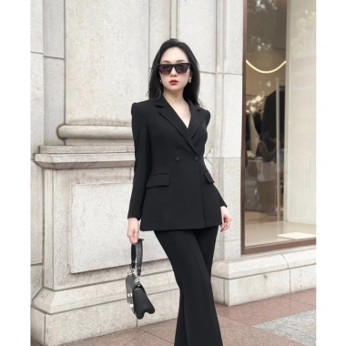 Bộ vest nữ 2 cúc ngang 2.025 – Vest Hàn Quốc đen, quần ống suông sang trọng HMX5.334
