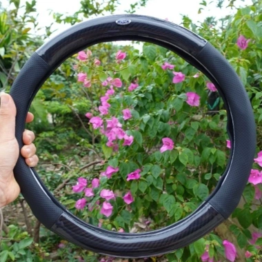 Bọc vô lăng carbon 38cm cho Ford Ecosport, Escape, Everest, Ranger – Giá 130k 6 Bọc vô lăng carbon 38cm cho Ford Ecosport, Escape, Everest, Ranger – Giá 130k 6