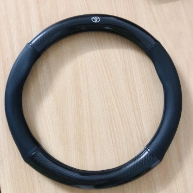 Bọc vô lăng carbon cho Toyota Camry,Vios,Fortuner,Wigo,Rush,Corolla,Yaris,Innova,Altis,Veloz,Raize,Avanza- Giá 95.000đ 4 Bọc vô lăng carbon cho Toyota Camry,Vios,Fortuner,Wigo,Rush,Corolla,Yaris,Innova,Altis,Veloz,Raize,Avanza- Giá 95.000đ 4