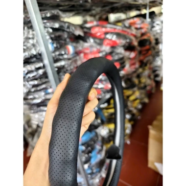 Bọc vô lăng đa năng cho Honda Civic, Brio, Toyota Wigo, Suzuki Swift - Size 35-36cm, Giá giảm 130.000đ 8 Bọc vô lăng đa năng cho Honda Civic, Brio, Toyota Wigo, Suzuki Swift - Size 35-36cm, Giá giảm 130.000đ 8
