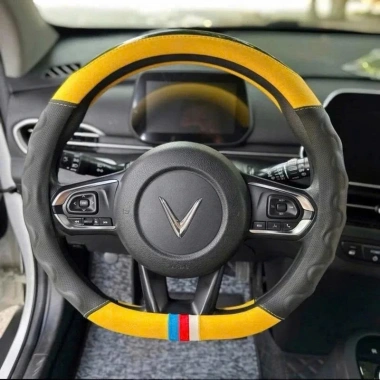 Bọc vô lăng DCUT Vinfast VF3-9, VFe34 thể thao 34‑38cm – Giá chỉ 99.000đ