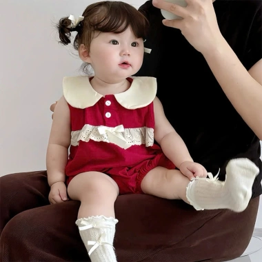Bodysuit Bé Gái Pig BeBe Đỏ Cổ Sen Ren, Cotton 100% Mềm Mịn, Giá 129.000₫ 2