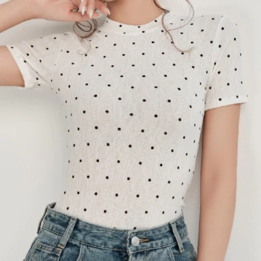 Bodysuit Kaylin chấm bi ôm dáng, vải thun flow, gợi cảm - BST Hè 2.025, giảm 310k