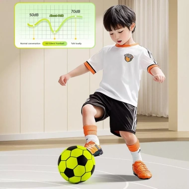 Bóng đá xốp số 5 chất lượng cao, ít tiếng ồn, phù hợp cho mọi hoạt động trong nhà 225.280 VND 4