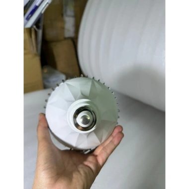 Bóng Đèn LED 100W Siêu Sáng Xưởng Công Suất Lớn - Bảo Hành 2 Năm, Giá Ưu Đãi 125.000 VND 4 Bóng Đèn LED 100W Siêu Sáng Xưởng Công Suất Lớn - Bảo Hành 2 Năm, Giá Ưu Đãi 125.000 VND 4