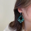 Bông tai acrylic hình học kim cương họa tiết gạch - thiết kế cao cấp cho phụ nữ 7