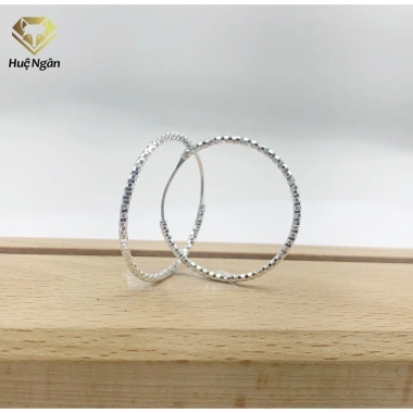 Bông tai bạc 925 Ý Huệ Ngân khuyên xinh RYE3.014.101 giảm giá 22% chỉ 324.000 VND 6 Bông tai bạc 925 Ý Huệ Ngân khuyên xinh RYE3.014.101 giảm giá 22% chỉ 324.000 VND 6