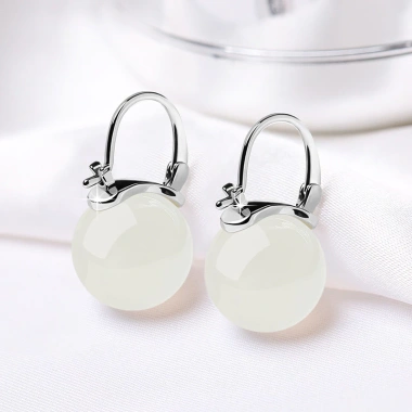 Bông tai bạc Hetian Jade 2.025 phong cách dân tộc retro Trung Quốc, hạt tròn thanh lịch, đá ngọc băng - Giá chỉ 399.773₫