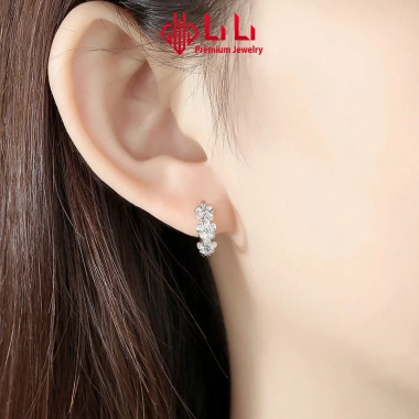 Bông tai bạc nữ LiLi S925 đá CZ cao cấp hình bông hoa 5 cánh – Thiết kế cute, sang trọng, phù hợp mọi trang phục 2