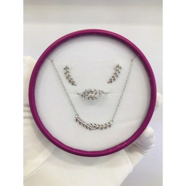 Bông tai bạc PNJSilver 0K88 – Thiết kế sang trọng, giảm giá 385k