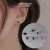 Bông tai bạc TLEE tròn chốt bấm hình khối sơn đen cá tính JEWELRY, giá 260.000₫ 2
