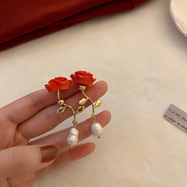 Bông tai cánh hoa hồng đỏ retro phong cách Trung Hoa - giảm giá lễ hội xuân 41.360₫