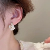 Bông tai đính hoa ngọc trai nữ - Trang sức thời trang thanh lịch, tinh tế, giá 69.560₫ 4