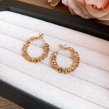 Bông tai hạt không đều phong cách tối giản Hàn Quốc Giá 38.540₫ giảm 19%