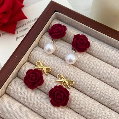 Bông tai hình nơ BT56 phong cách Hàn Quốc sang trọng, dễ phối trang phục thanh lịch