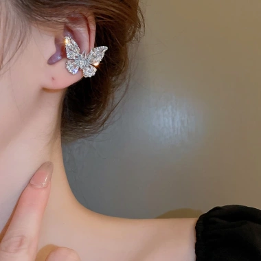 Bông tai kẹp bướm zircon sang trọng, thanh lịch - Giá chỉ 64.860₫