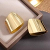 Bông Tai Kim Loại Hạt Bản To Phong Cách Hàn Quốc - Dễ Phối Đồ, Giá 33.750 VND 3