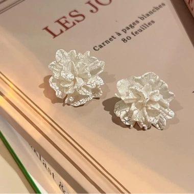 Bông Tai Kim Loại Mix Đóa Hoa Phong Cách Hàn Quốc Cá Tính - Dễ Phối Đồ, Giá Chỉ 26.250 VND 4