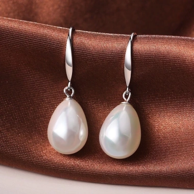 Bông Tai Ngọc Trai Hạt Giọt Nước - Hoa Tai Sang Trọng, Giá Ưu Đãi 392k Trường Thịnh