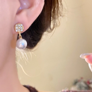 Bông tai ngọc trai kim cương nhân tạo Pháp cổ điển - Sang trọng, chỉ 50.760₫