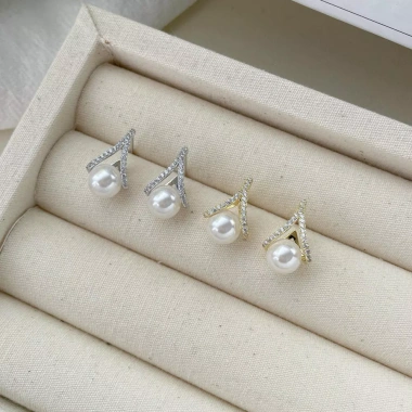 Bông tai ngọc trai lấp lánh, đá quý sang trọng - Quà cưới, sinh nhật nữ, chỉ 32.941₫ 7 Bông tai ngọc trai lấp lánh, đá quý sang trọng - Quà cưới, sinh nhật nữ, chỉ 32.941₫ 7