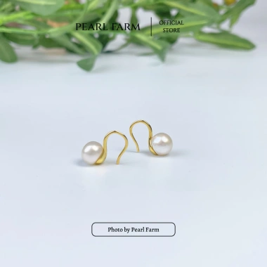 Bông Tai Ngọc Trai Nước Ngọt Dáng Gót Hài Bạc S925 - Pearl Farm Giá 415.000 đ giảm 99.600 đ