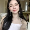 Bông tai ngọc trai rủ dây mặt hoa trắng phong cách Pháp thời trang nữ 27.260 VND 8