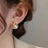 Bông tai ngọc trai tam giác chéo thời trang - Quà tặng sang trọng, 24.200₫ 2
