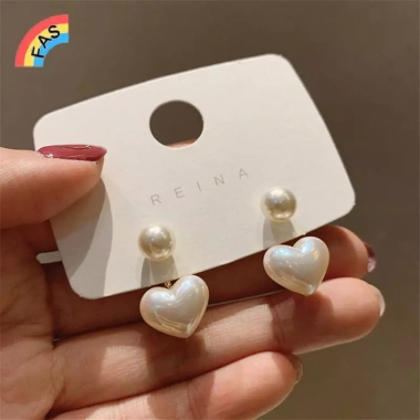 Bông tai ngọc trai tình yêu nhỏ đơn giản Hàn Quốc Dongdaemun cho bé gái - Giá 36.850₫ 2 Bông tai ngọc trai tình yêu nhỏ đơn giản Hàn Quốc Dongdaemun cho bé gái - Giá 36.850₫ 2