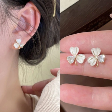 Bông tai Niche thời trang độc đáo cao cấp – Giá ưu đãi 31.990₫, sang trọng, tinh tế 5 Bông tai Niche thời trang độc đáo cao cấp – Giá ưu đãi 31.990₫, sang trọng, tinh tế 5