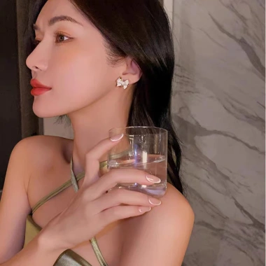 Bông tai nơ kim cương sang trọng, phụ kiện thời trang nữ, giảm còn 79.827₫