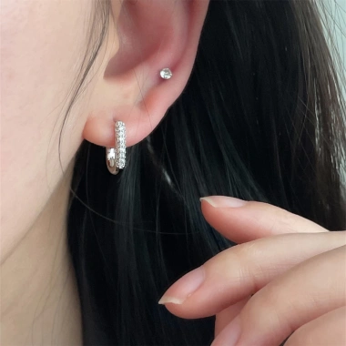 Bông tai nữ bạc kiểu bông bấm sang trọng, thiết kế đẹp, giá ưu đãi 235k 2